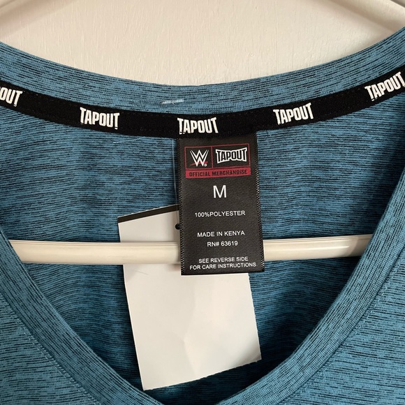 Tapout V-Neck Active Performance Top - Size M - Picture 5 of 10
